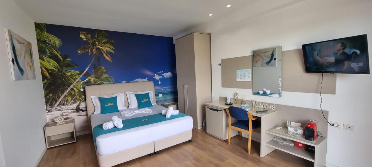 Suncoast Rooms Port Side Sarande Exterior photo