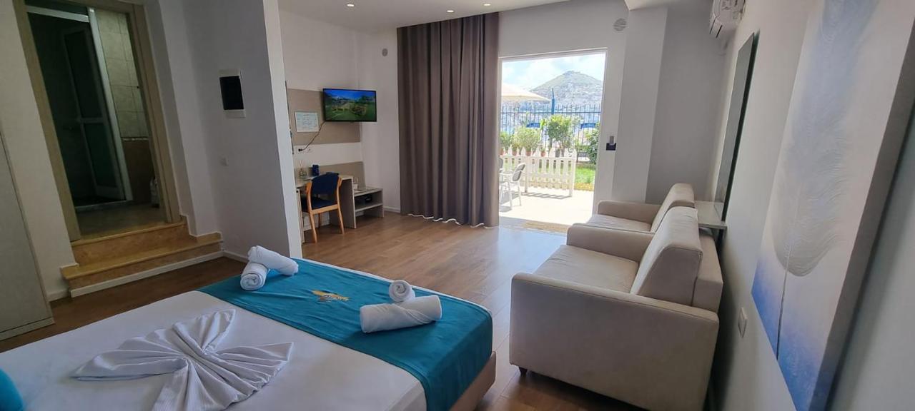 Suncoast Rooms Port Side Sarande Exterior photo