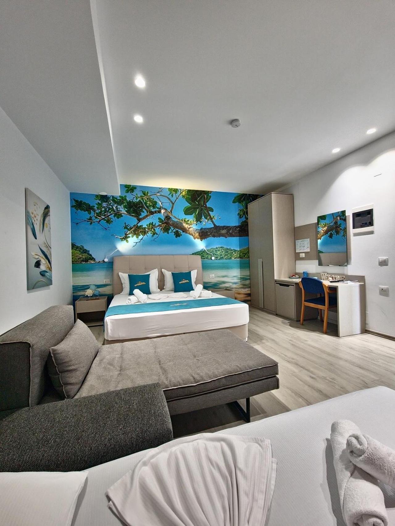Suncoast Rooms Port Side Sarande Exterior photo